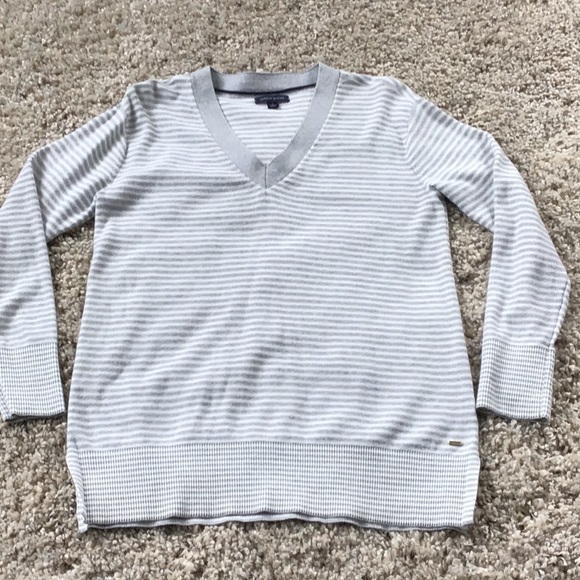 Tommy Hilfiger Sweaters - Tommy Hilfiger white & gray striped vneck sweater